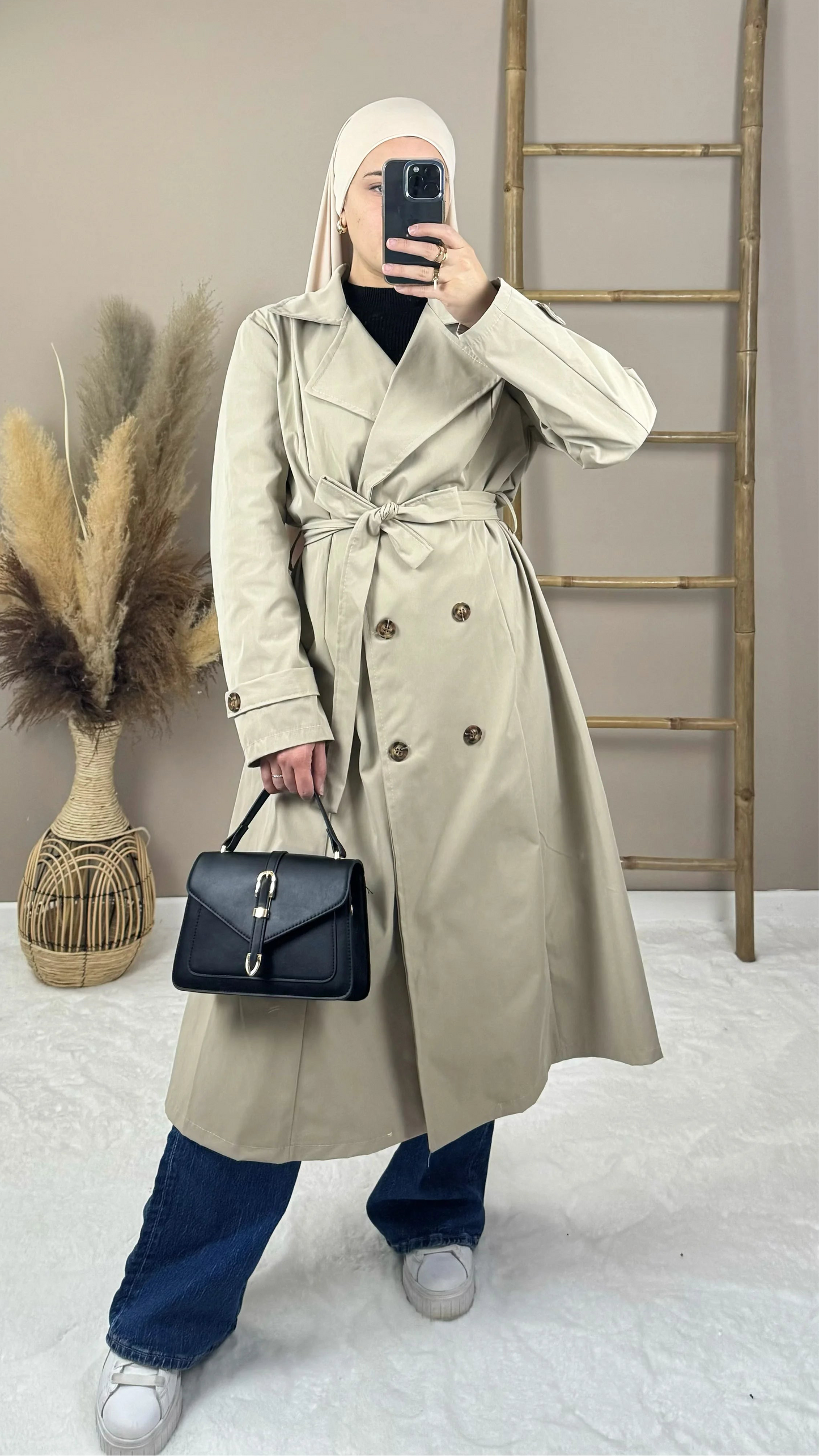 BEIGE TRENCH COAT 
