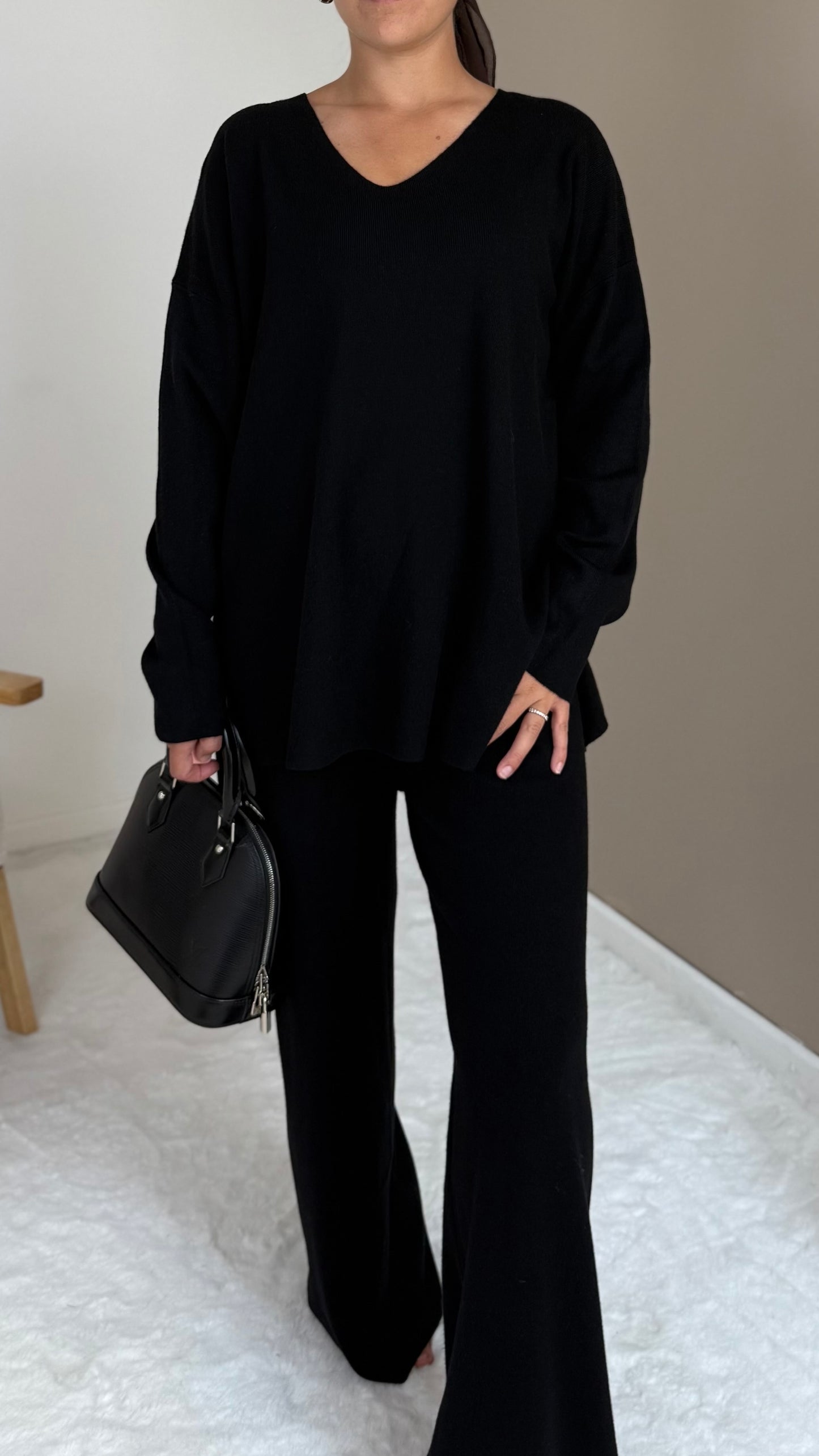 SET PULL ET PANTALON NOIR