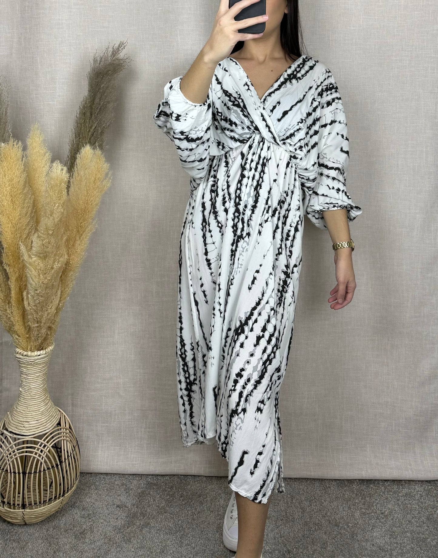 Robe motif blanche et noire - BE ALIYAH