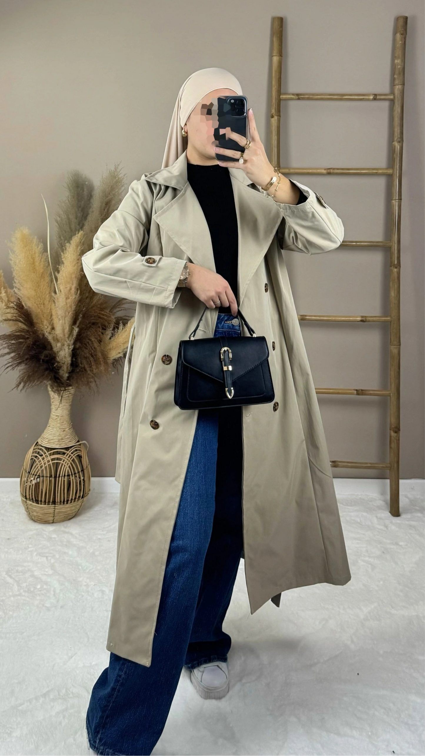BEIGE TRENCH COAT 