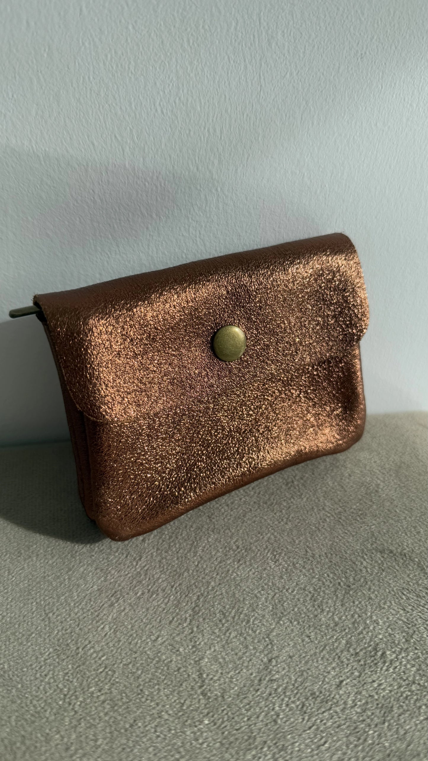 SMALL LEATHER POUCH 